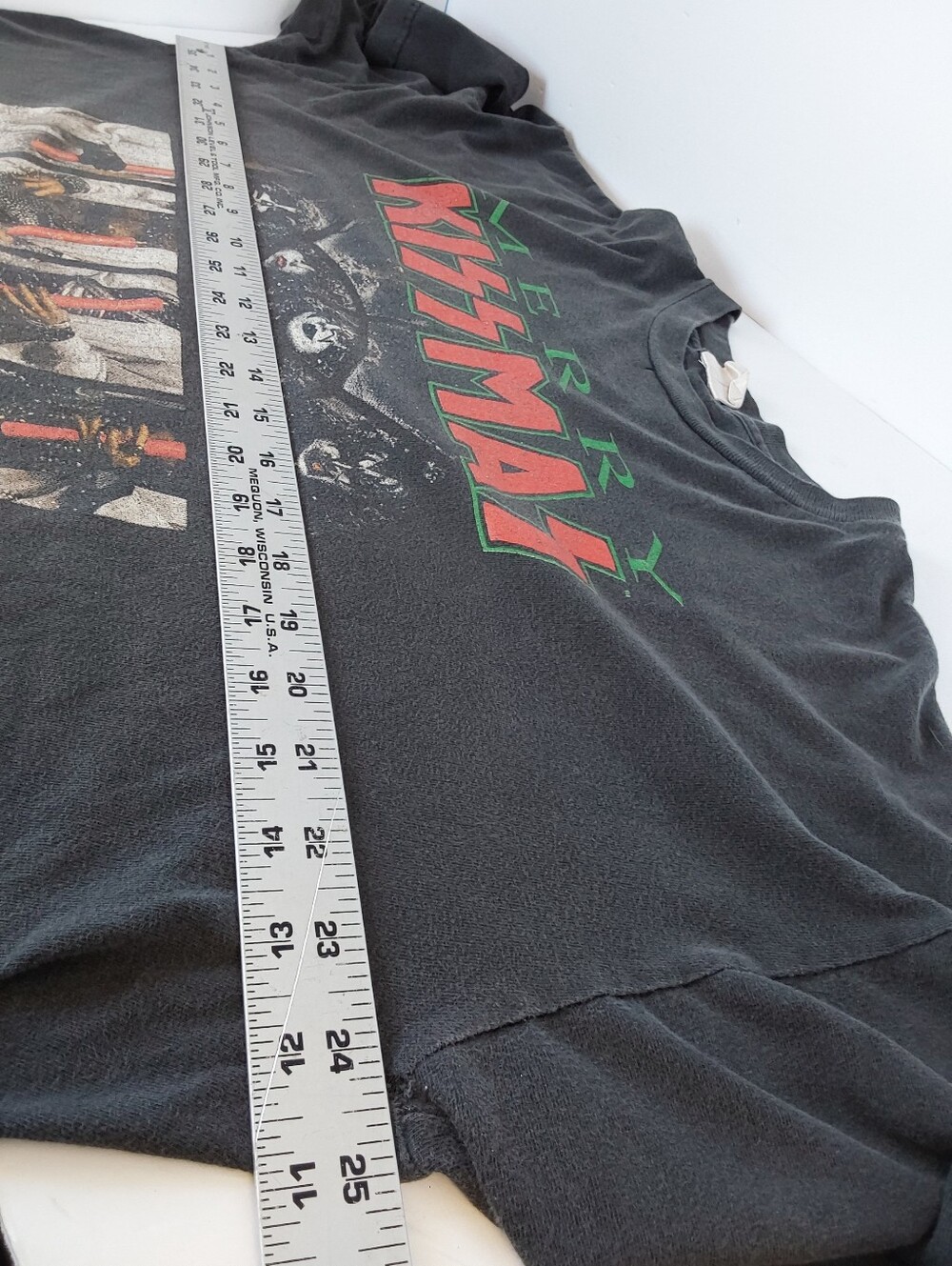 KISS Merry Kissmas Black Graphic Band Tee 1997 - Picture 6 of 11